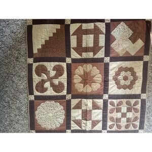 Vintage Quilt, lap blanket. Brown 44x44